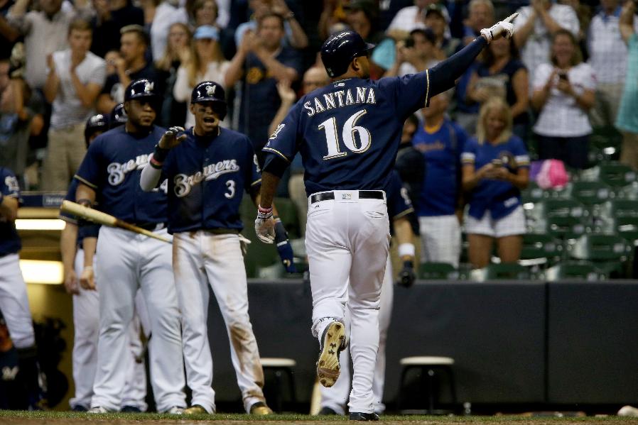 Santana's late home run lifts Brewers over Pirates 4-3