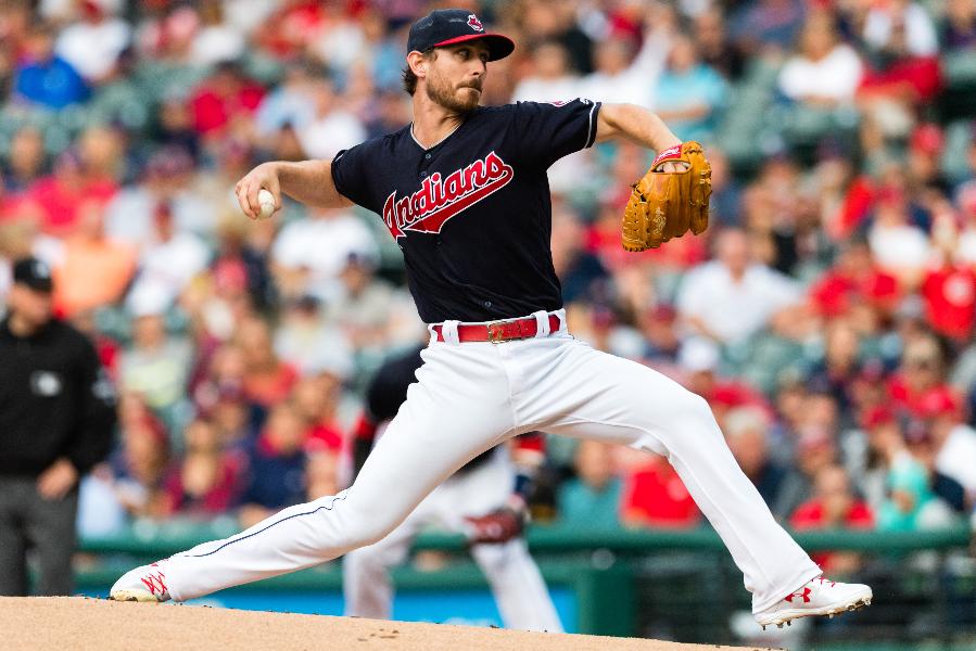 Tomlin, Indians win fourth straight, 6-2 over Reds