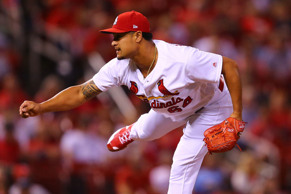 Mariners acquire reliever Sam Tuivailala from Cardinals