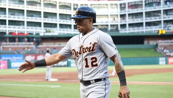 Indians acquire Leonys Martin from Tigers for infield prospect Willi Castro